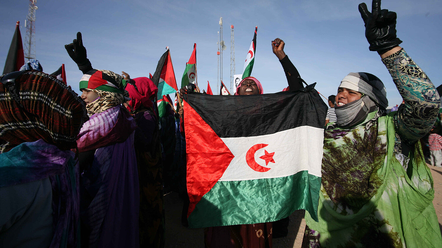 Eine Gruppe sahrauischer Frauen bei einer Demo für die Unabhängigkeit der Westsahara