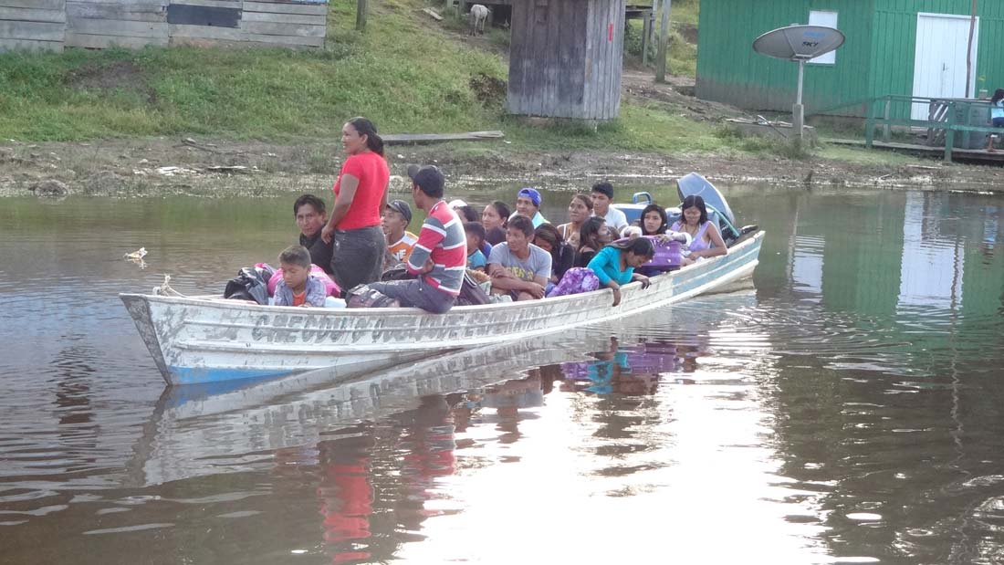 Das Boot ist in Amazonien  wichtiges Verkehrsmittel