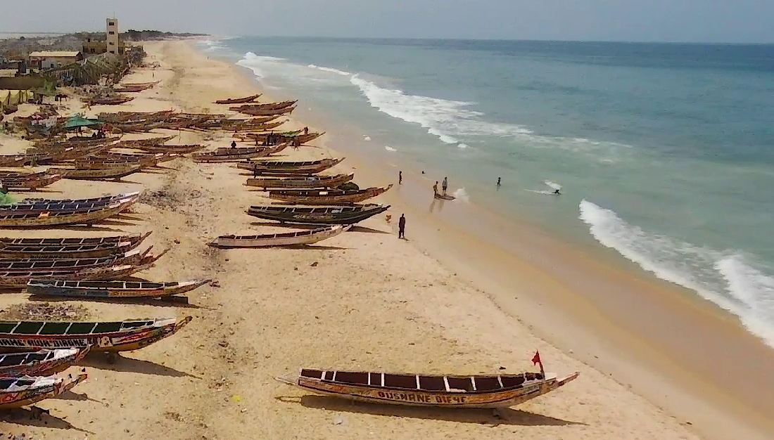 Für den Weg nach Europa kommen häufig die traditionellen Pirogue-Fischerboote zum Einsatz